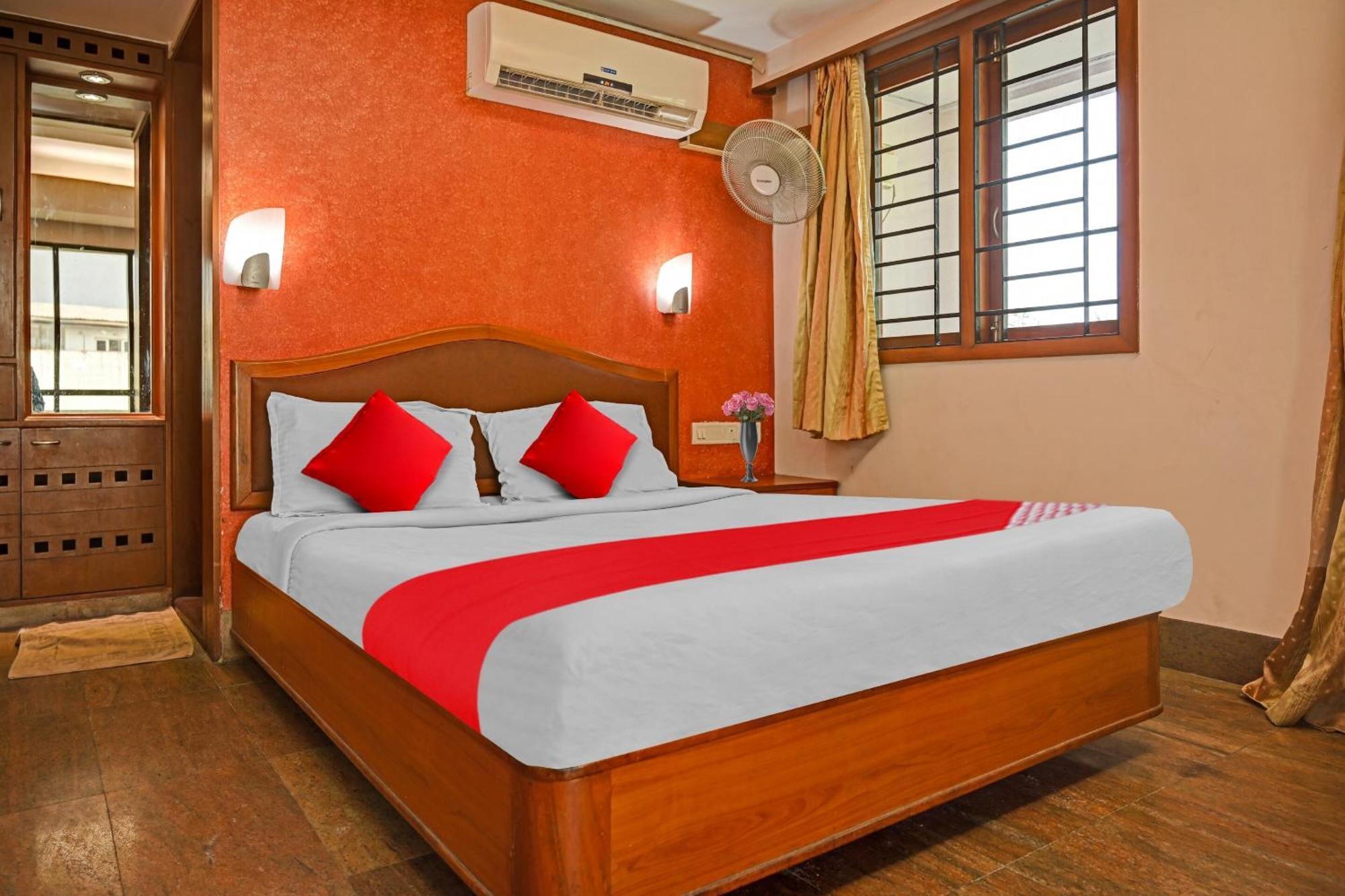 Flagship Bella Vagues Hotels Chennai Bagian luar foto